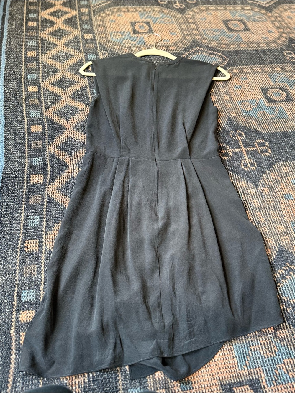 L'AGENCE Black Asymmetrical Pleated silk Dress size 2 - Picture 4 of 10